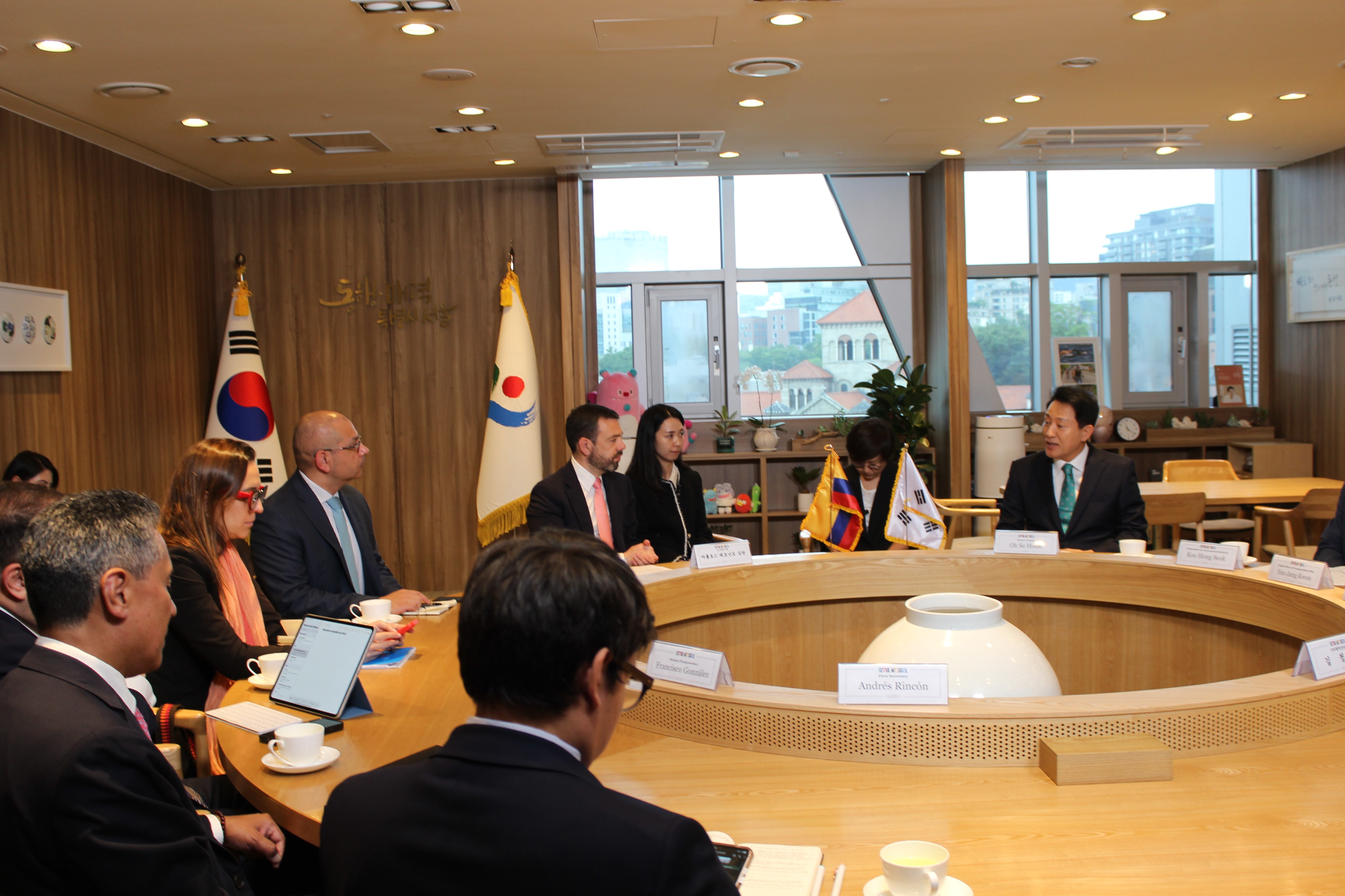 Exitosa visita del Alcalde Mayor de Bogotá a Seúl