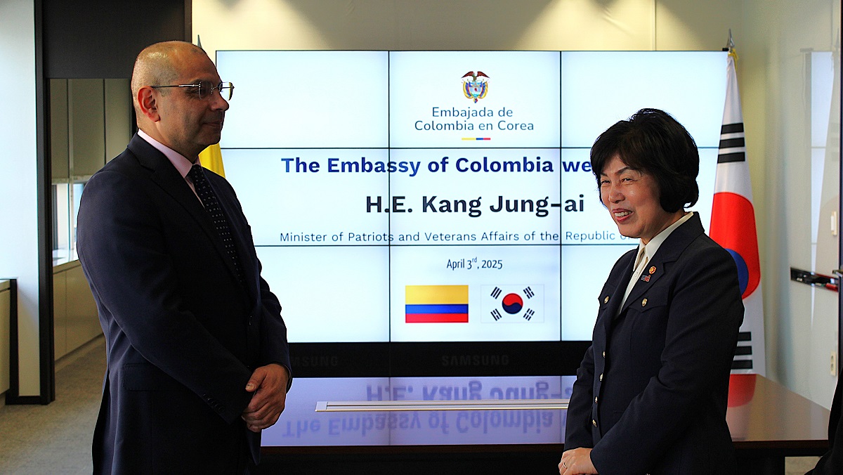 La Embajada recibe a la Ministra de Asuntos de Veteranos y Patriotas de la República de Corea