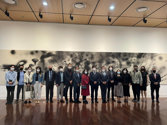 Termina la exposición “Holes in the Wind” del maestro Carlos Jacanamijoy en Seúl, Corea del Sur