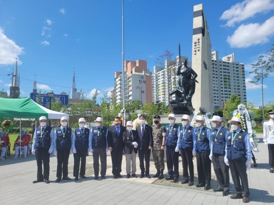 Con ofrenda floral se conmemoró el septuagésimo (70º) aniversario del arribo del batallón Colombia a Corea del Sur, en el marco de la Guerra de Corea