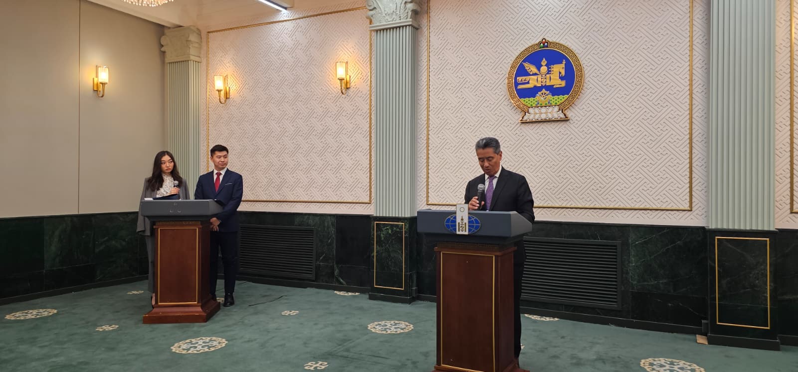 Colombia y Mongolia fortalecen sus lazos diplomáticos a través del español